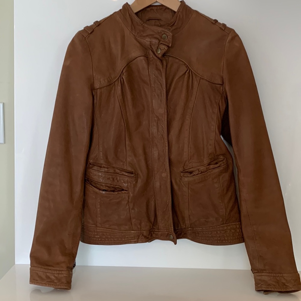 Cole Haan vintage-leather bomber, fully-lined. ✨LIKE NEW✨